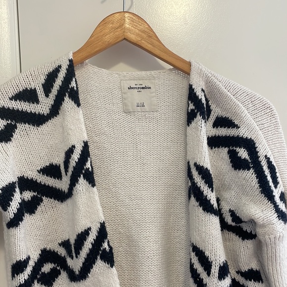 Cute cardigan - Picture 3 of 5